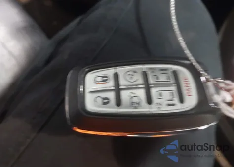 2017 Chrysler Pacifica Touring-L Plus z USA, uszkodzony, nr VIN 2C4RC1EG2HR628766